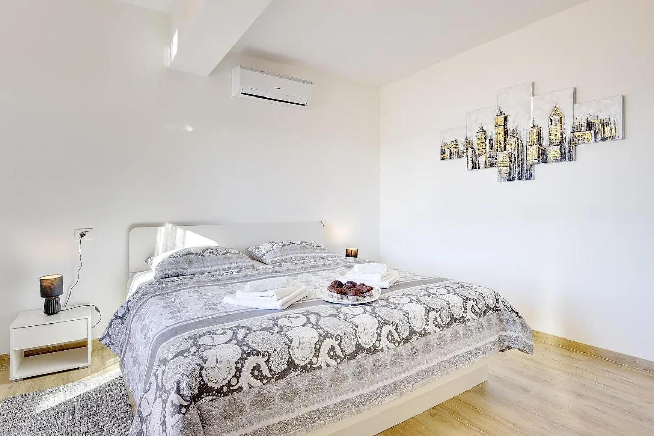 Holiday home Villa Buzdonka Pula Croatia
